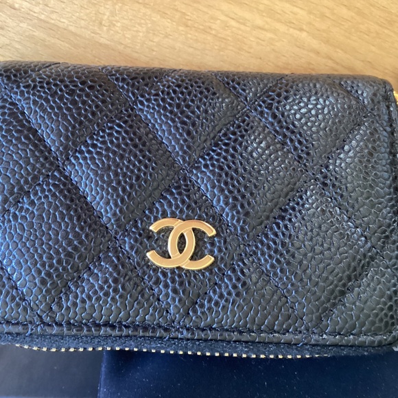 Chanel Caviar Quilted Classic Zipped Coin Purse - Picture 5 of 7